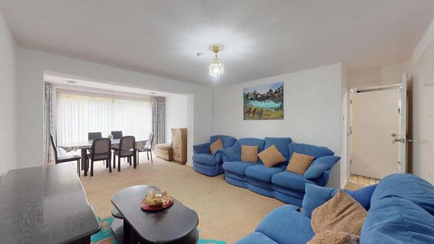 1 bedroom in a house share to rent - Photo 1