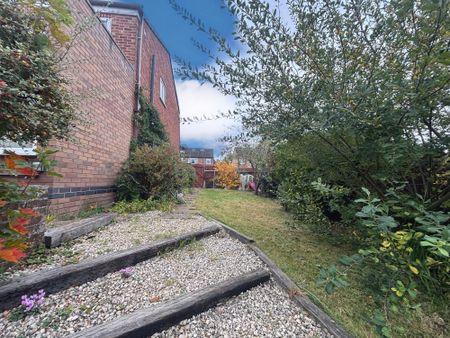 3 bed semi-detached house to rent in Percy Road, Kenilworth, CV8 - Photo 5