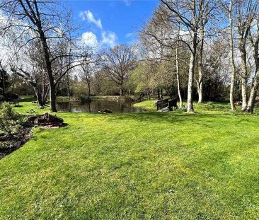 Stanbury Gate, Spencers Wood, Reading, Berkshire, RG7 - Photo 1