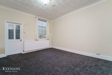 Swinton Hall Road, Swinton, Manchester - Photo 2