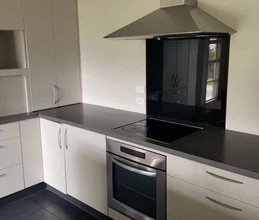 Executive in Springlands - Photo 5