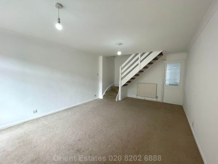Price £1,750 pcm - Available Now - Furnished - Photo 3