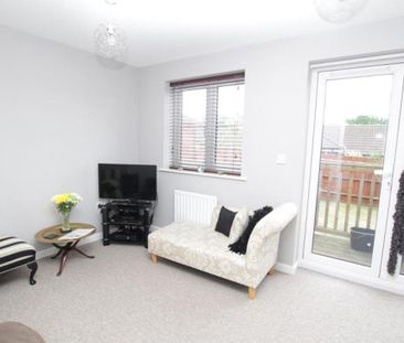 A lovely modern two bedroom house in a really convenient location c... - Photo 1