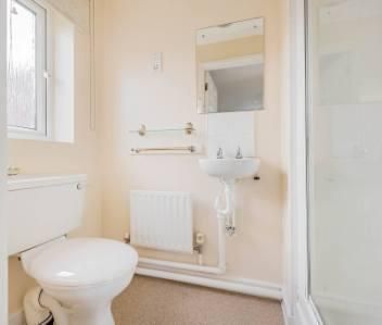 3 bedroom detached house to rent - Photo 4