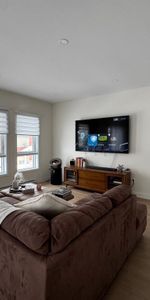 4.5 A LAVAL LUXUEUX ET TRÈS TRANQUILLE - Photo 3