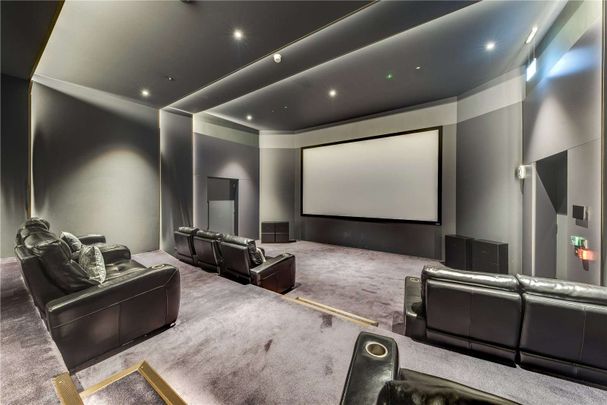 This stunning and ultra modern two bedroom two bathroom apartment set in an exclusive development. - Photo 1