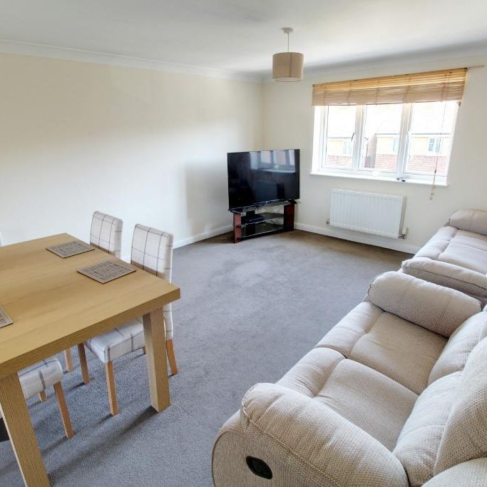 2 bedroom flat to rent - Photo 1