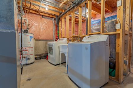 For Lease - 850 Queensborough Crescent, London North, Ontario - Photo 2