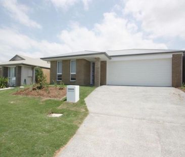 Don't miss it! 2 living areas and A/C - Photo 5