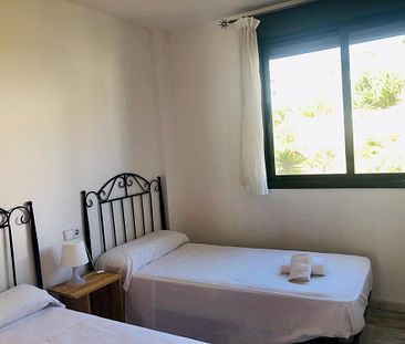 Middle Floor Apartment | Nerja | €900/Month - Photo 5