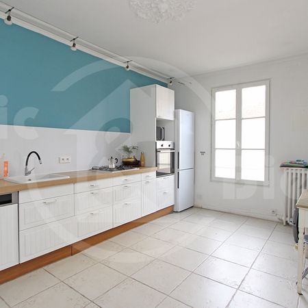 Appartement - 5 pièces - 91,81 m² - Versailles - Photo 3