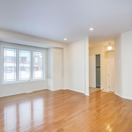 For Lease - 1040 CAPREOL Street, Orleans - Cumberland and Area, Ontario - Photo 4