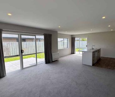 The Lincoln Lifestyle - Photo 4