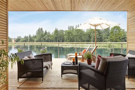 Luxury Lakeside apartments, fully serviced by The Lakes by YOO concierge and security teams. - Photo 4