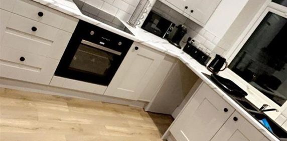 2 bed end of terrace house to rent in Stoney Street, Burnley, BB11 - Photo 2