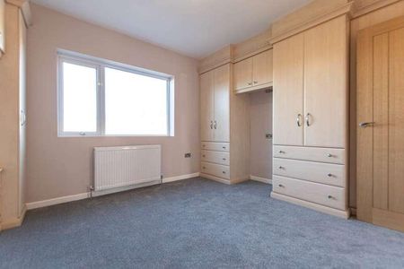 Milbury Drive, Littleborough, OL15 - Photo 5