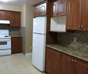For Lease - 18 Pickard Lane, Brampton, Ontario - Photo 3