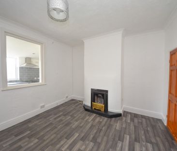 2 bed House - End Terrace for Rent - Photo 1