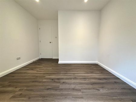 2 bedroom apartment - Photo 5