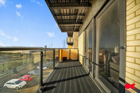 2 bedroom flat to rent - Photo 5