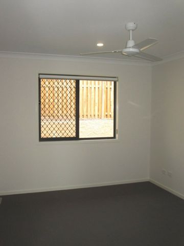 Low maintenance cul-de-sac home - Photo 4