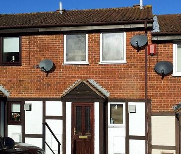 2 bedroom terraced house to rent - Photo 2