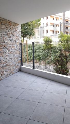 Location Appartement 3 pièces 59m² CAVALAIRE SUR MER 83240 - Photo 3