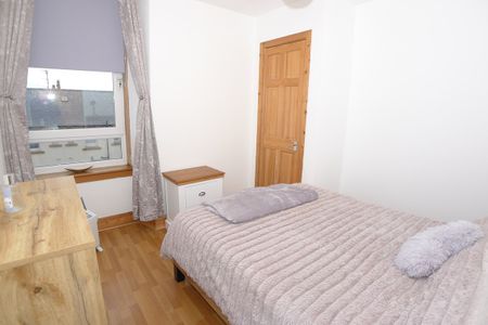 Property to let in Dundee - Photo 4