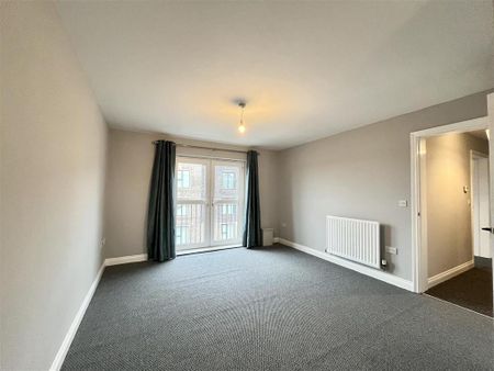 2 bedroom apartment to rent - Photo 3
