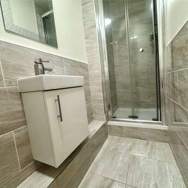 Pearcy Close, Harold Hill, Romford, RM3 - Photo 1