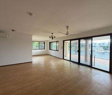 Beautiful Waterfront Home for Rent - Photo 1