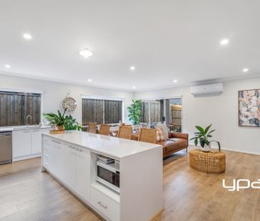 GREAT FAMILY HOME - Photo 1