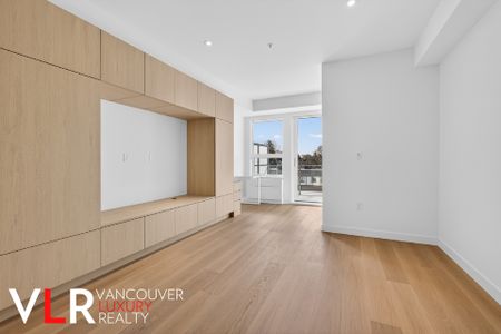 Condo in Vancouver East Side, BC - Photo 3