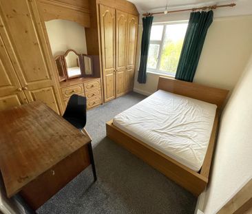 4 bedroom semi-detached house to rent - Photo 6