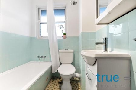 IMPRESSIVE TWO BEDROOM APARTMENT IN SOUGHT AFTER LOCATION - Photo 3