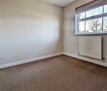 3 bedroom House To Let - Photo 2