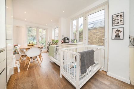 Cranbrook Road, W4 2LH, London - Photo 2