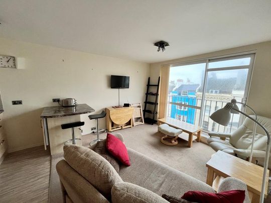1 bedroom flat to rent - Photo 1