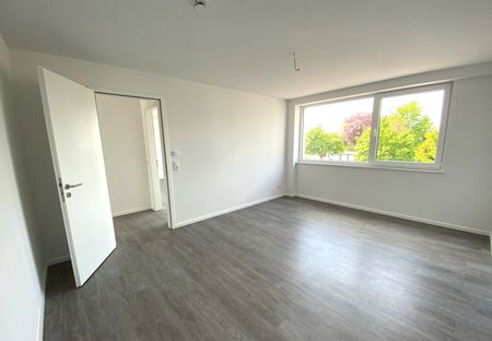 Kernsanierte 3-Zimmer-Wohnung mit Tiefgaragenstellplatz - Photo 4