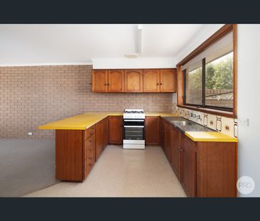 8/1203 Warrenheip Street, Buninyong, Vic 3357 - Photo 1