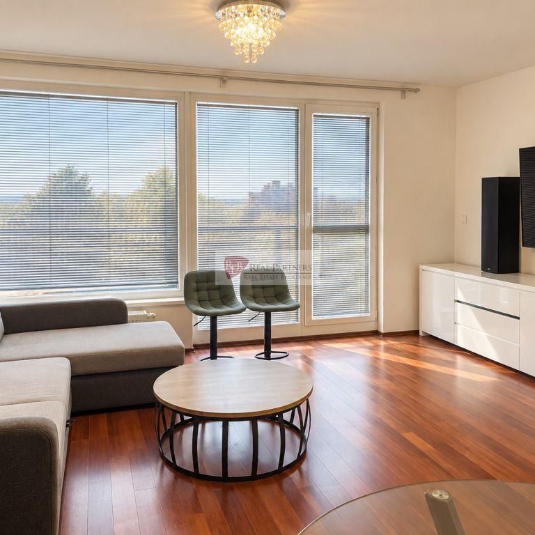 Moderný 3-izbový byt SKYBOX s veľkou lodžiou – Petržalka - Photo 1