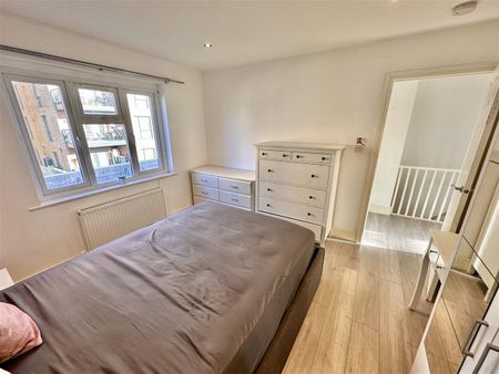 Bilton Road, Greenford - Photo 2