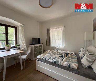 Pronájem bytu 1+kk, 17 m - Fotografie 1