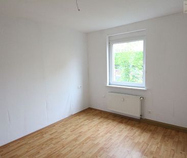 Ruhig gelegene 3-Raum-Wohnung mit Balkon in Bernsbach zu vermieten - Foto 5