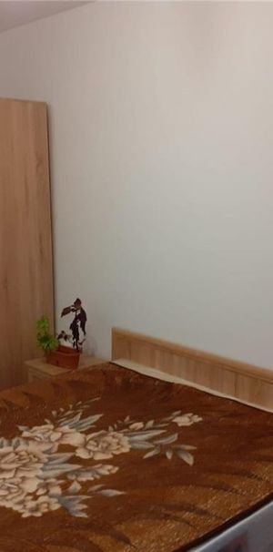 Apartament o camera zona Centrala - Photo 1