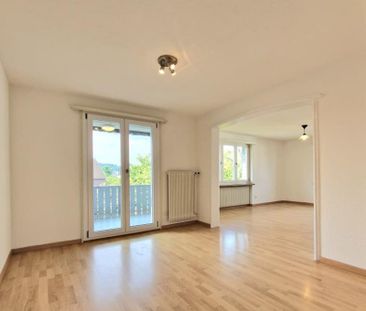 "Schöne Wohnung mit Balkon zu vermieten" - Photo 1