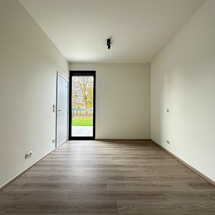 Gelijkvloers appartement met 1 slaapkamer te Bilzen - Foto 1