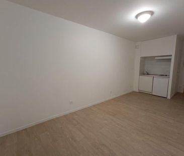 Appartement à louer, 1 pièce - Angers 49000 - Photo 2
