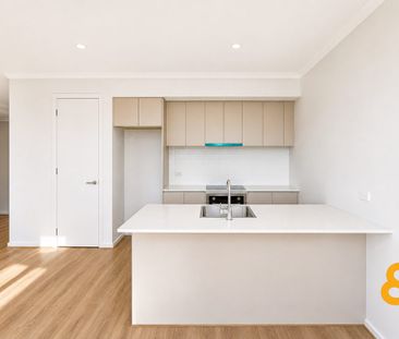 Brand New House - In walking distance to Opalia Plaza - Photo 4