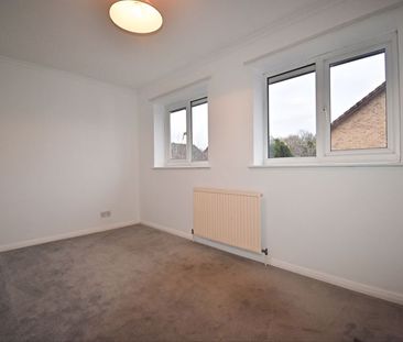 Webb Close, Chineham - Photo 5